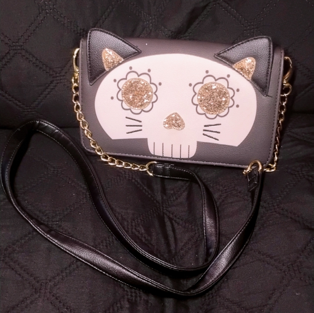 Betsey Johnson Gray and Gold Cat Skull Crossbody Bag